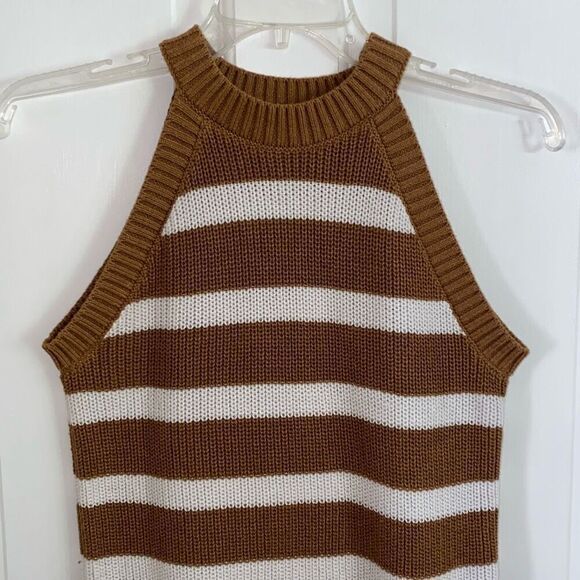 🔥3/$20🔥 Old Navy sleeveless striped sweater size XS - Picture 3 of 11